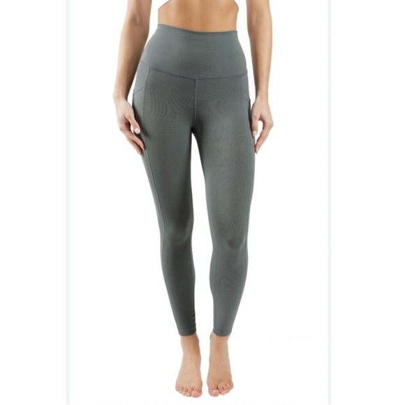 Athleta High Rise Salutation Leggings in Green - Picture 1 of 7